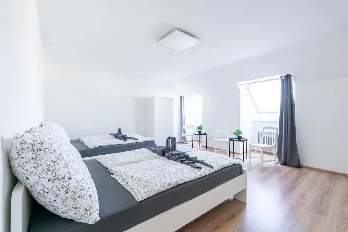 Modern Rooftop Apartment For Long Term Stays Wien