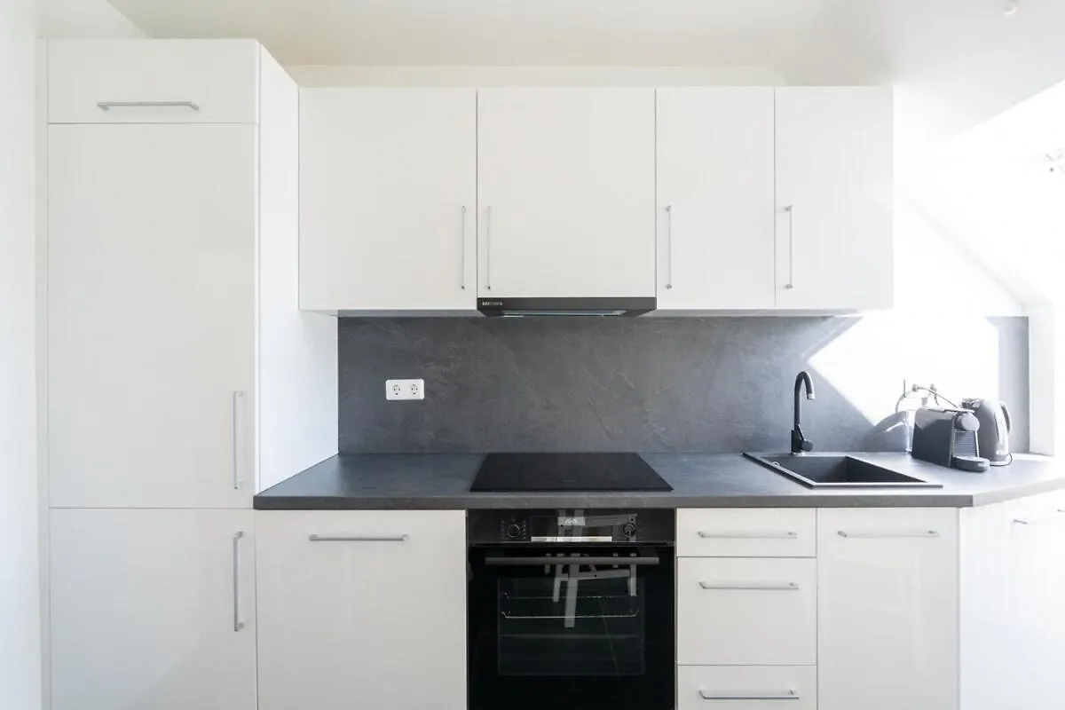 Modern Rooftop Apartment For Long Term Stays Wien